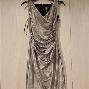 VINCE CAMUTO RUCHED V NECK DRESS